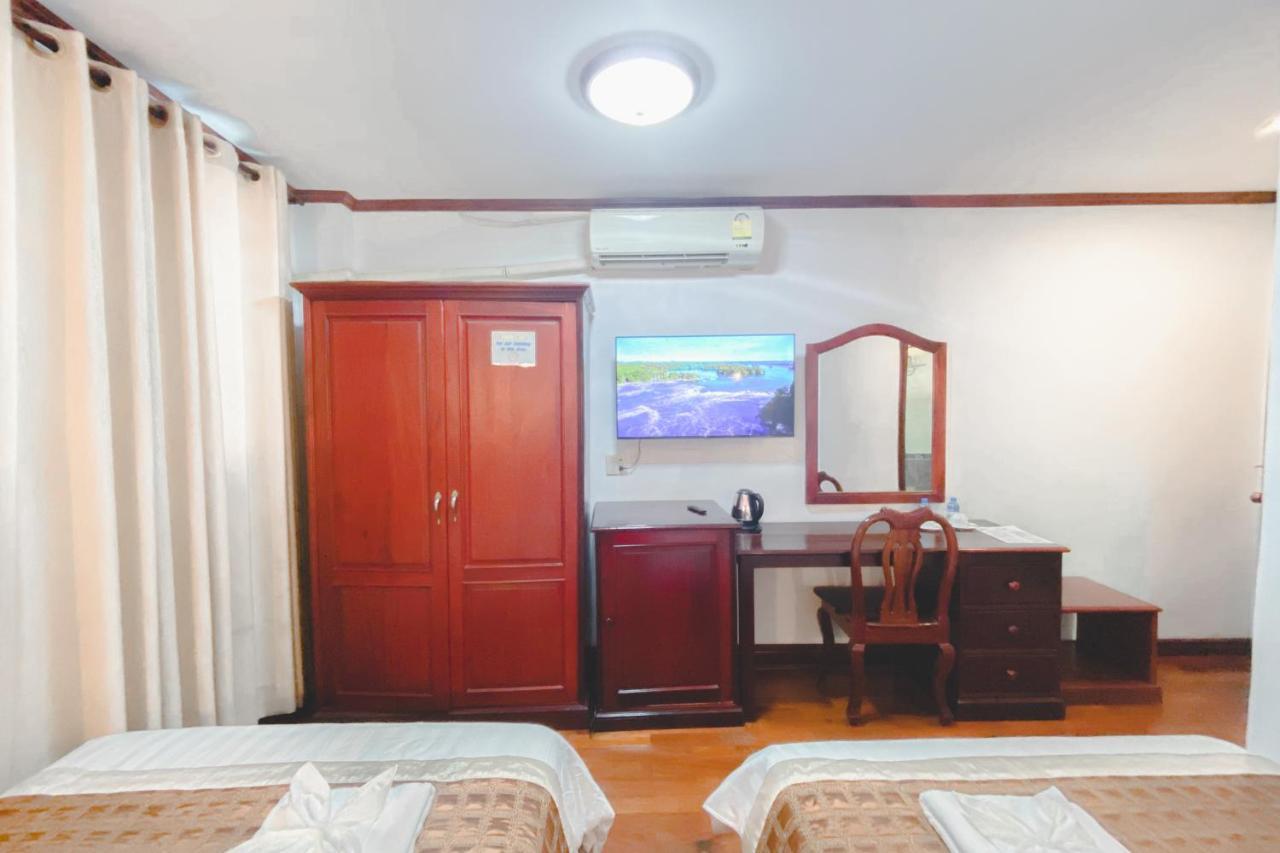 Khampiane Hotel Ban Nongdouang ภายนอก รูปภาพ