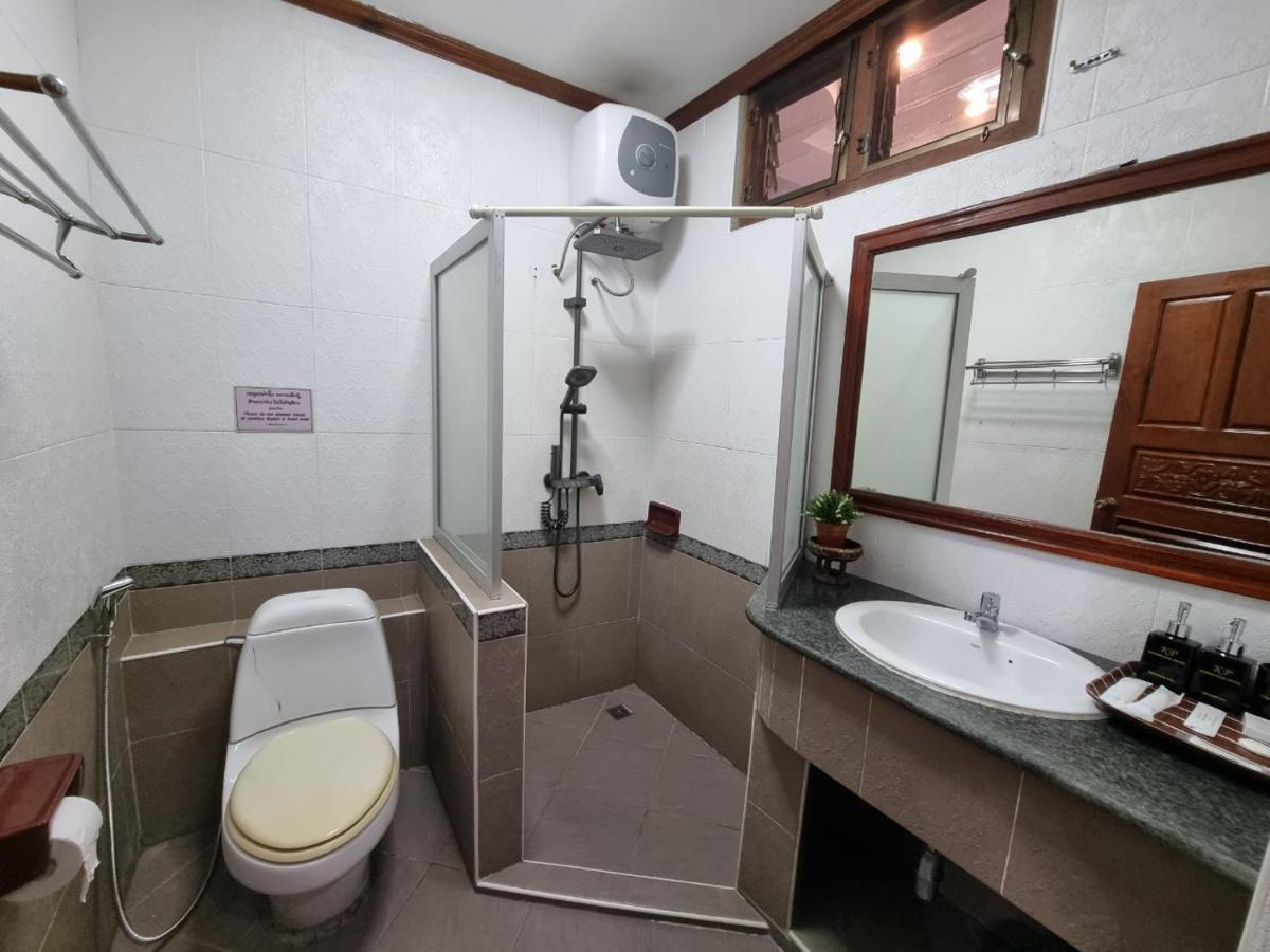 Khampiane Hotel Ban Nongdouang ภายนอก รูปภาพ